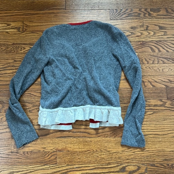 Sparrow Cardigan with Ruffle in Gray and Red - Picture 4 of 4